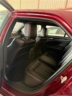 کرایسلەر 300